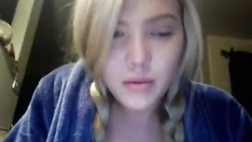 beautiful blonde teen - NeatCams.com