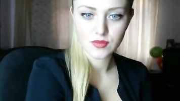 Russian girl chatting webcam - 100webcams.eu