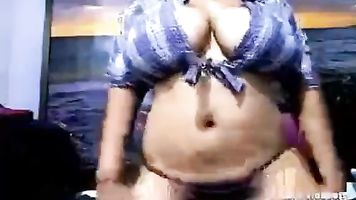 Indian Mumbai Desi Big boobs bhabhi expose her front of Live Webchat - indiansexygfs.com