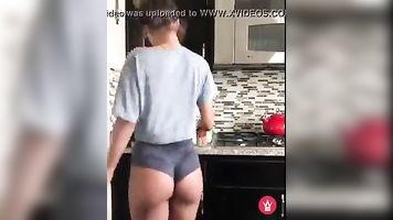sommer ray make morning coffee lovely teen with perfect ass